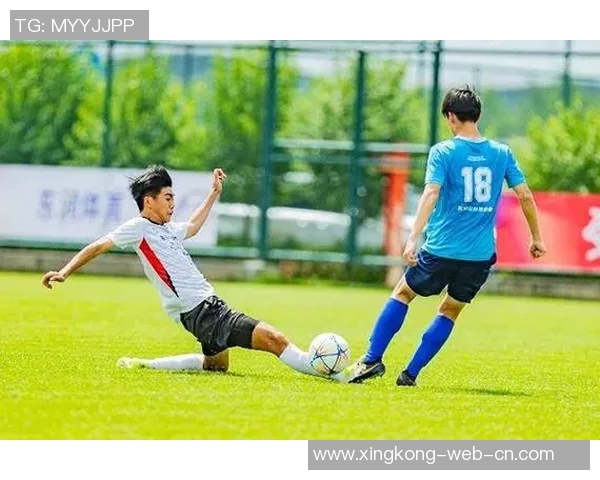 足球巨星巅峰对决燃爆赛场激情点燃无尽青春梦想